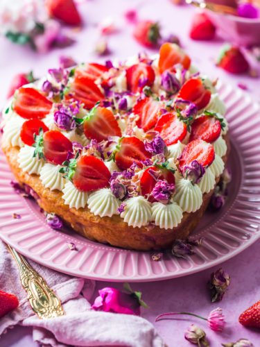 Eggless Strawberry Cake with Rosewater