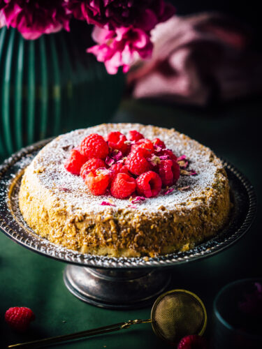 Easy Pistachio Cake