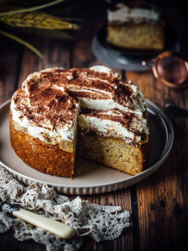 Banana Tiramisu Cake